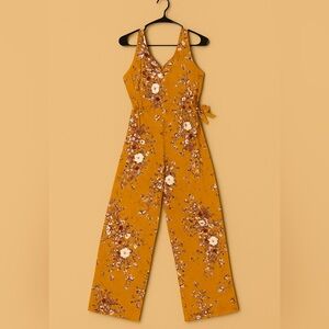🍂 Xhilaration Mustard Floral Sleeveless Wide-Leg Jumpsuit (M)